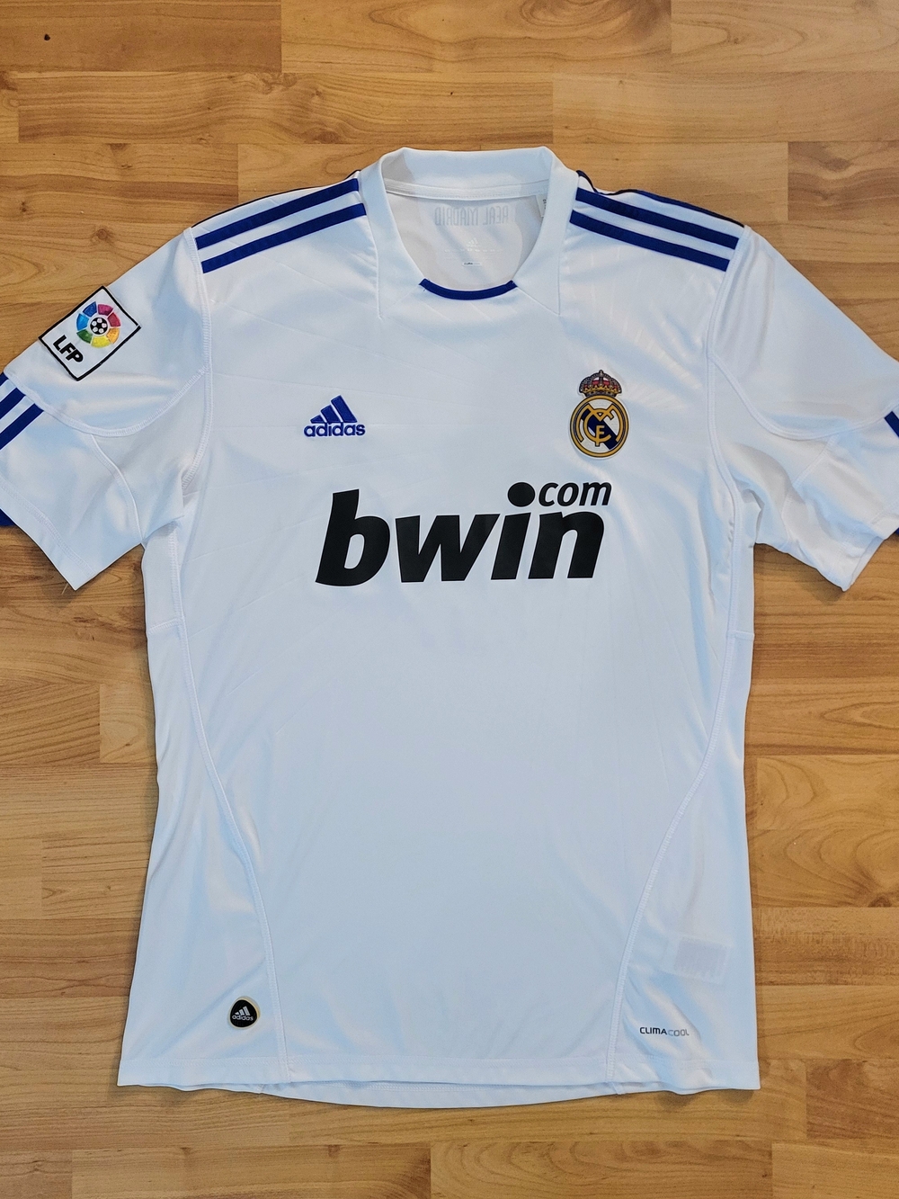 Real Madrid Ronaldo Size LARGE 2010 Home Soccer Kit Adidas Futbol White Jersey